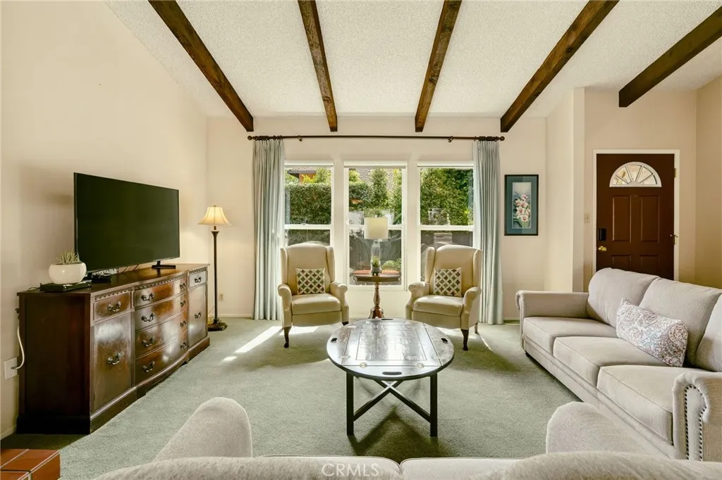 2217 Crescent, Montrose, CA 91020 - Photo 5 of 30, Montrose, CA