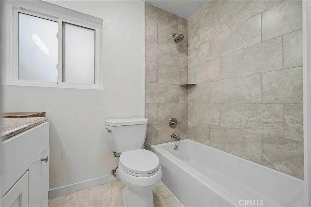 https://cdn.realtyfeed.com/cdn/127/306642326/88c3f78c0a17e361aad9cce06cb405ed.webp