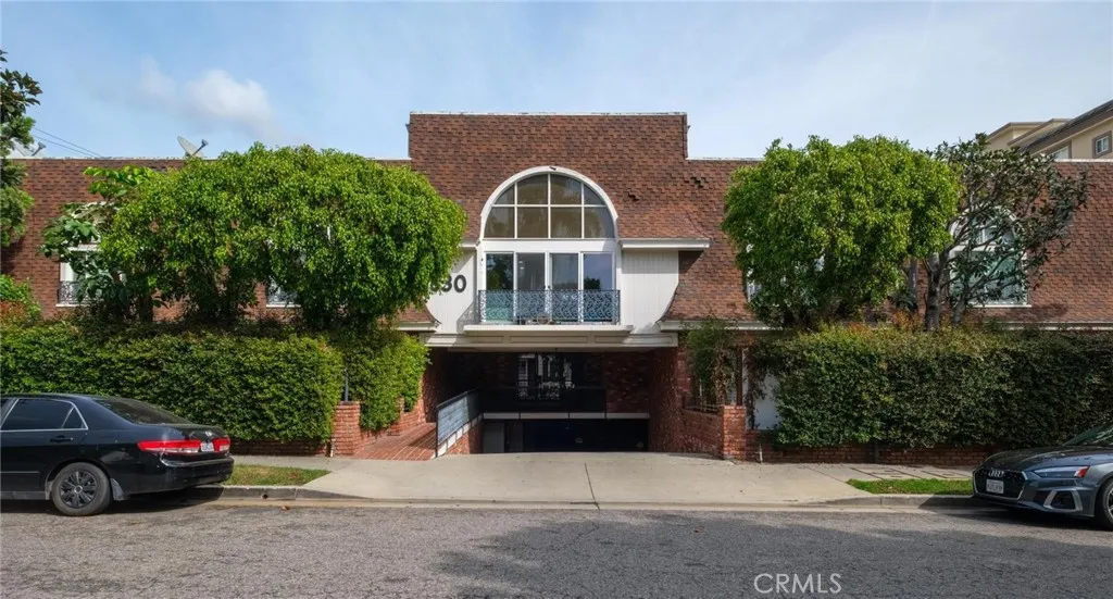 Los Angeles, CA 90025