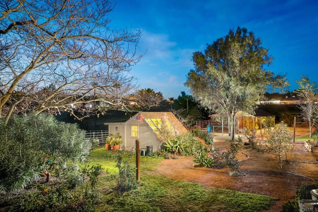https://cdn.realtyfeed.com/cdn/127/306642384/a4bba3381ac8b9513d4da6a3825c58a6.webp