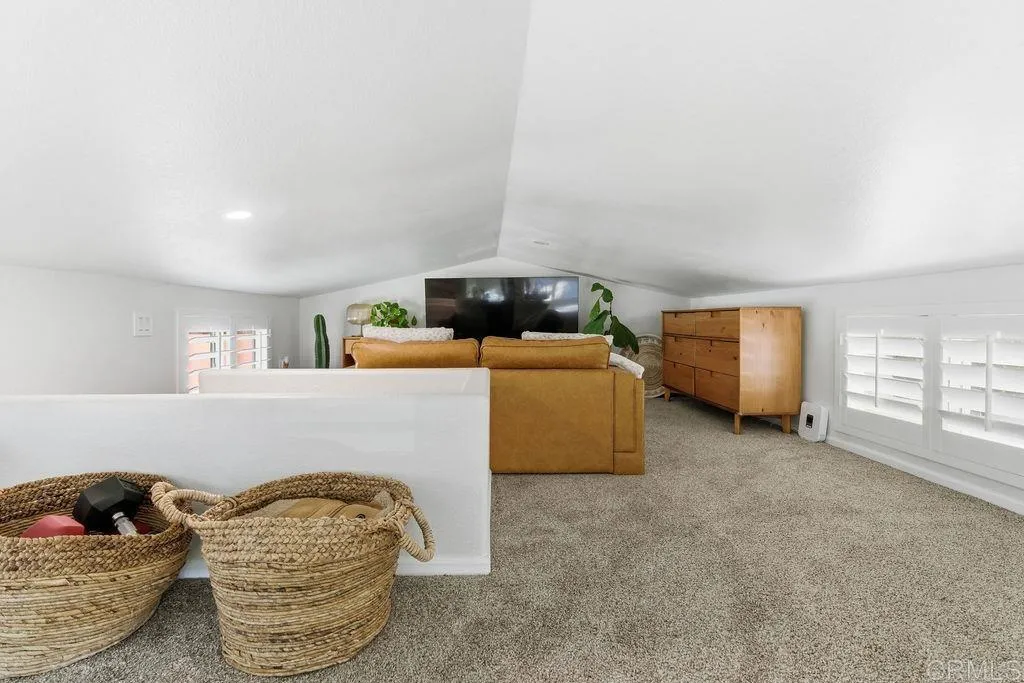 https://cdn.realtyfeed.com/cdn/127/306642400/3f1498178fed164e38bd0fb9f696effb.webp