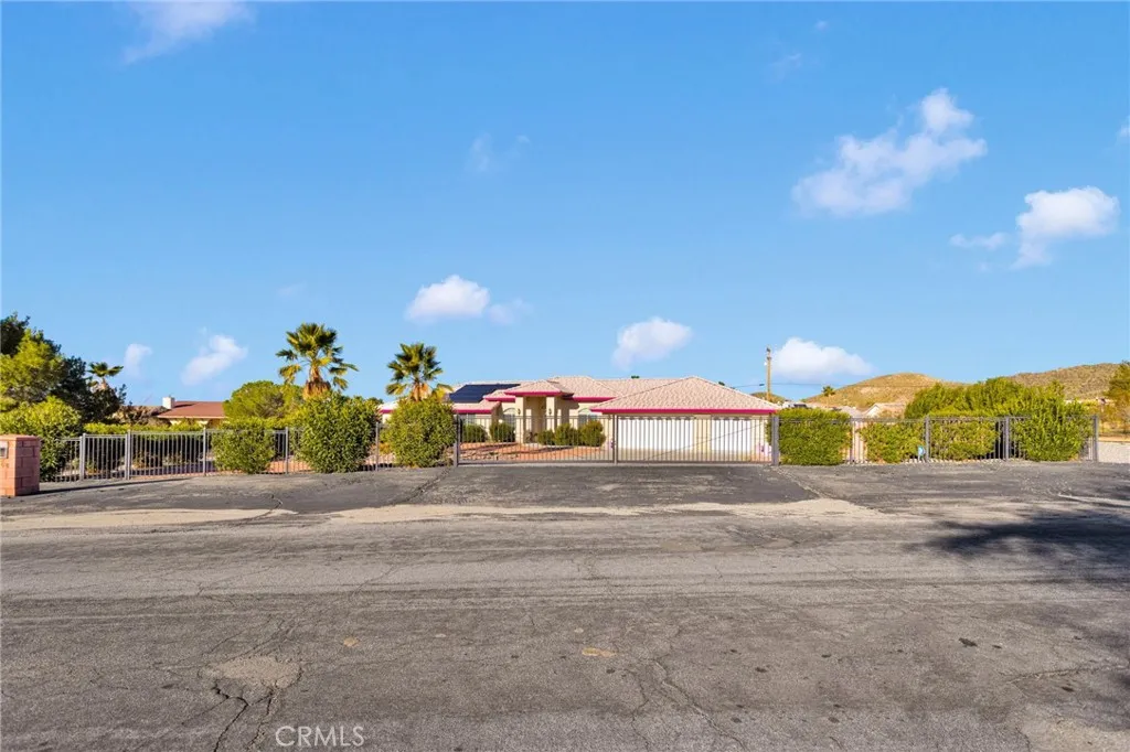 16460 Malahat, Apple Valley, CA 92307 - Photo 2 of 54, Apple Valley, CA