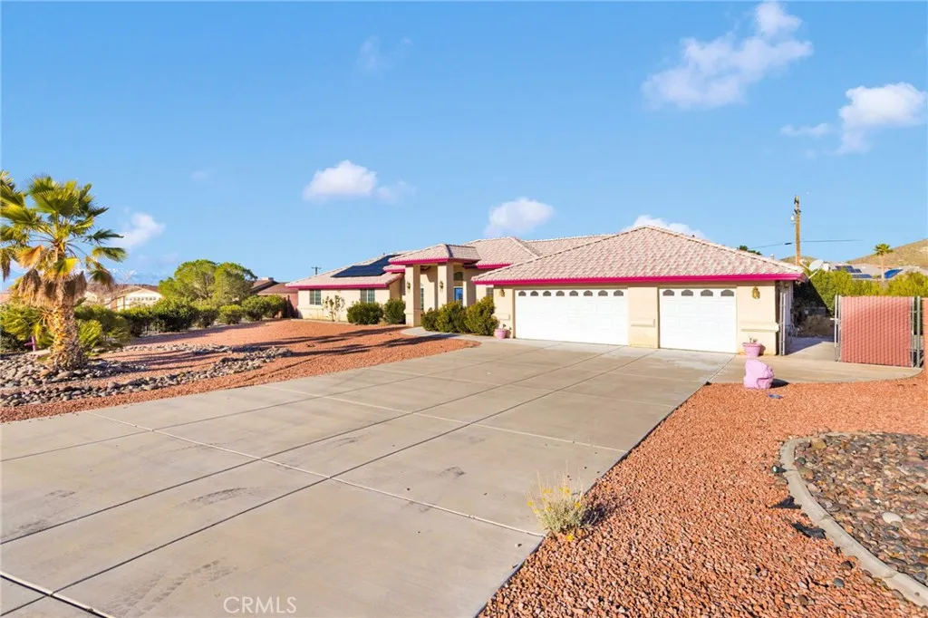 16460 Malahat, Apple Valley, CA 92307 - Photo 3 of 54, Apple Valley, CA