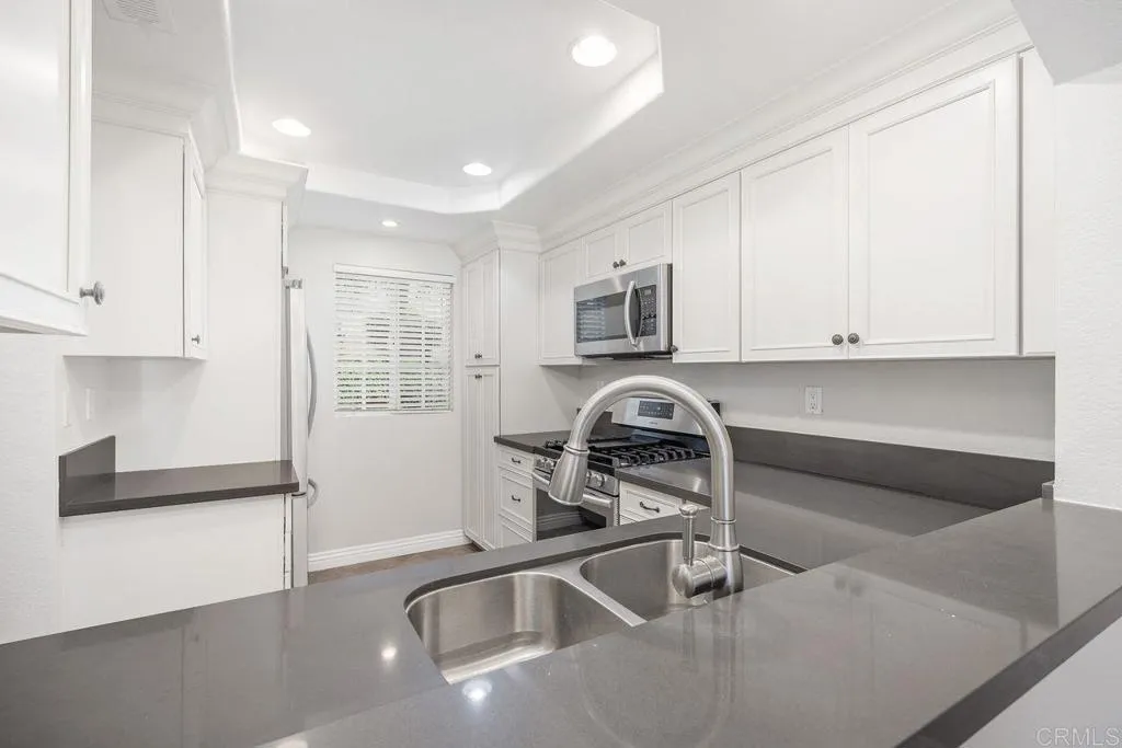 https://cdn.realtyfeed.com/cdn/127/306642465/6ffd54431bba01e134260ad152335ed6.webp