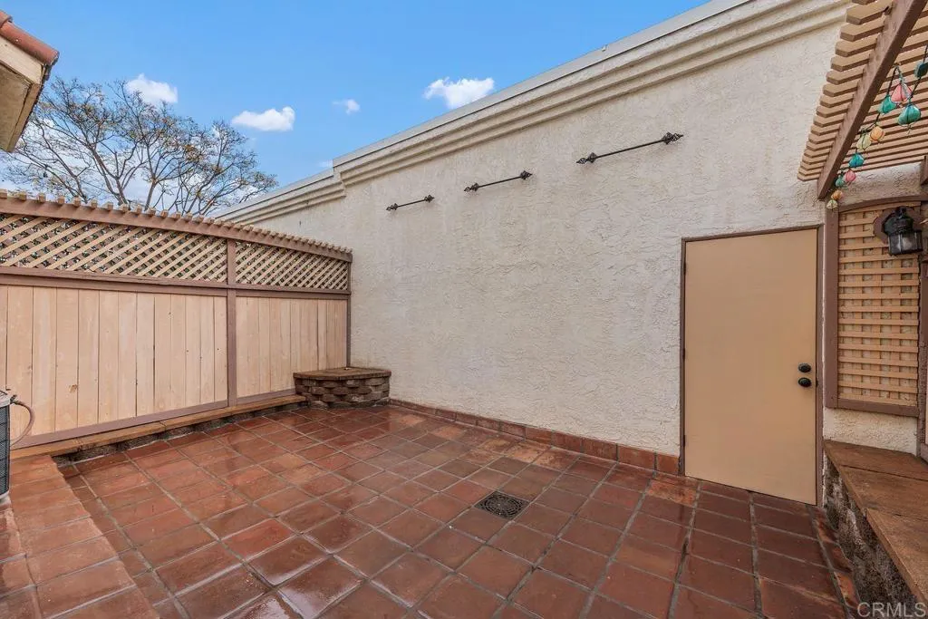 https://cdn.realtyfeed.com/cdn/127/306642465/9b83b235fc0880c803ddd212fd0015c4.webp
