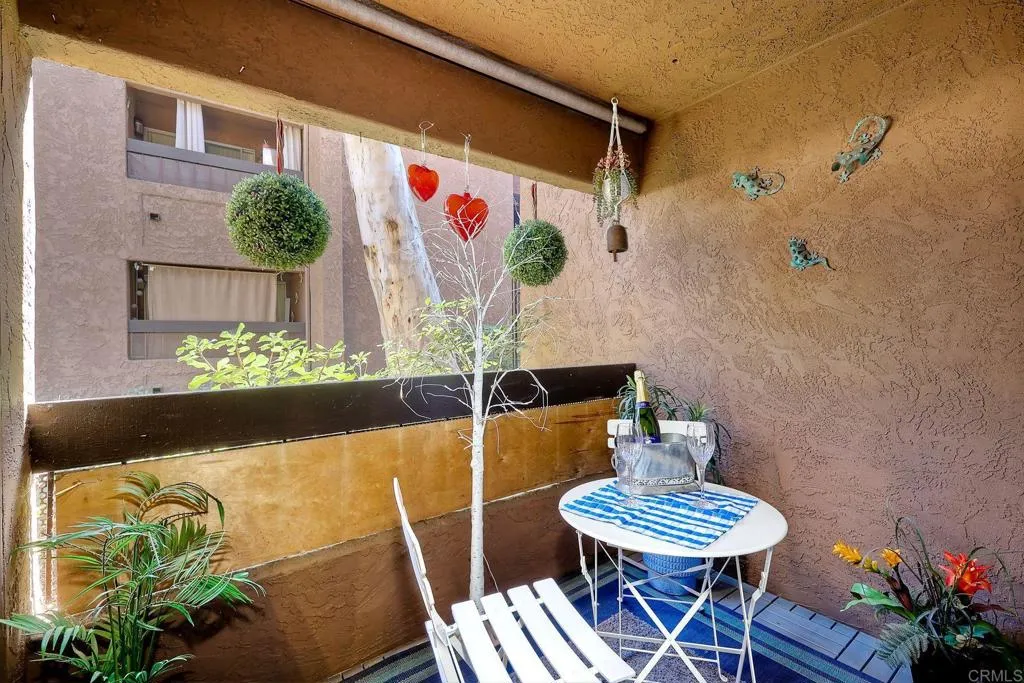 https://cdn.realtyfeed.com/cdn/127/306642467/be5df63961b9b22899029178792bd497.webp