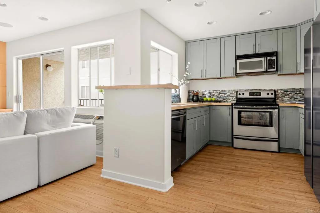 Photo #7: PTP2601142 Listing: Photo #7