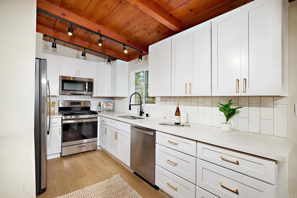 Photo #10: NDP2601389 Listing: Photo #10