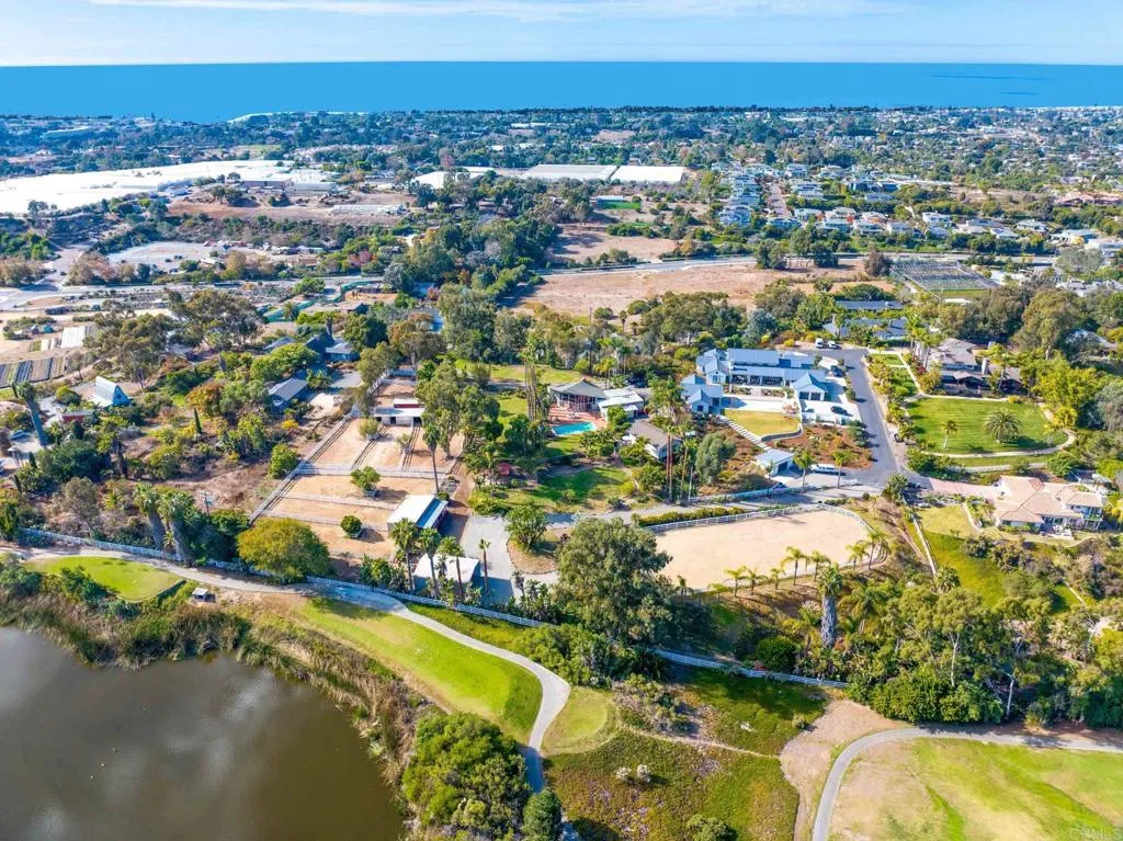 https://cdn.realtyfeed.com/cdn/127/306642532/2c6e7c2f396ac9bc51cbb2d077ca8cd5.webp