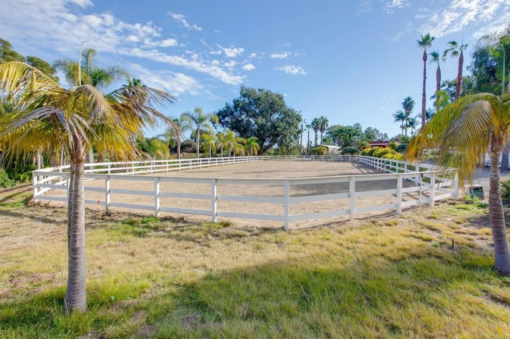 https://cdn.realtyfeed.com/cdn/127/306642532/3fa429eaf670b58011f679034a294a07.webp