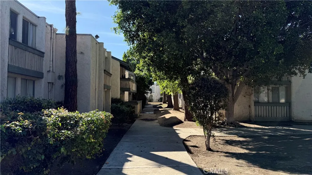 8601 International Avenue Unit 151, Canoga Park, CA 91304 - Photo 5 of 11, Canoga Park, CA