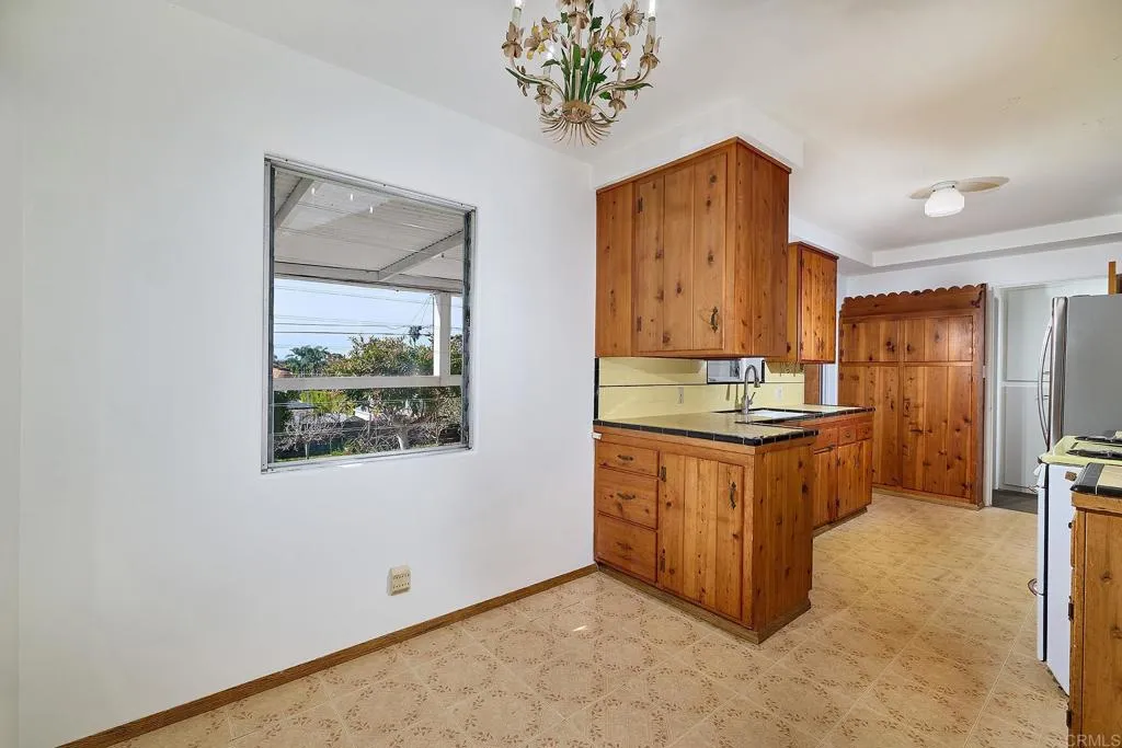https://cdn.realtyfeed.com/cdn/127/306642670/25572f56a076de0e337aca25c177b853.webp