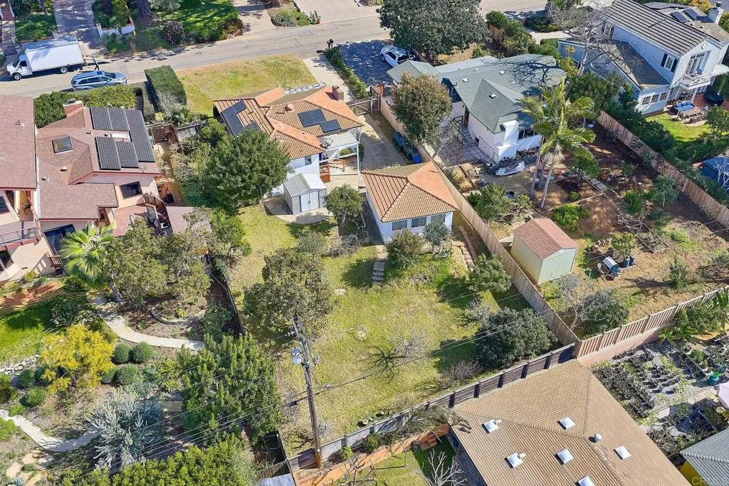 https://cdn.realtyfeed.com/cdn/127/306642670/594e4c1842ec285ee9778a834a399772.webp