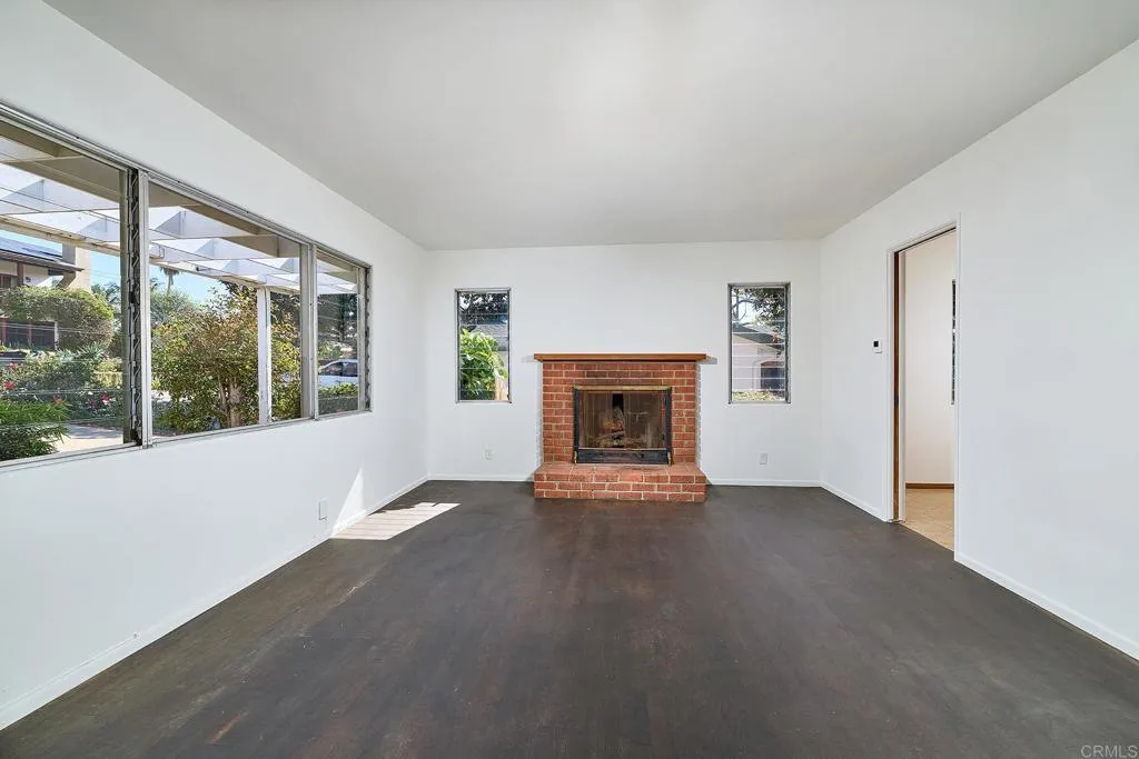 https://cdn.realtyfeed.com/cdn/127/306642670/a98ed59b57d63ed743f963ae6aace87e.webp
