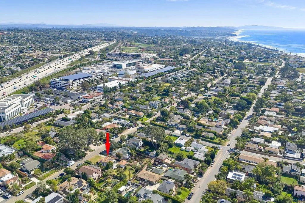 https://cdn.realtyfeed.com/cdn/127/306642670/efc082841796556af4878a4eca47728d.webp