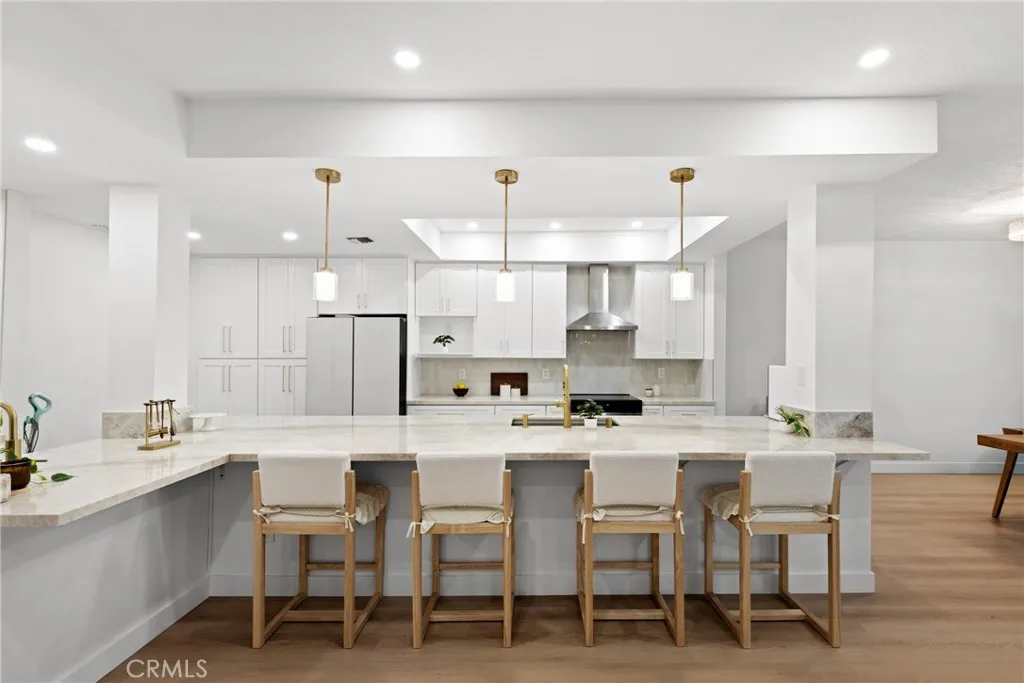 4477 Wilshire Boulevard Unit 202, Los Angeles, CA 90010 - Photo 3 of 36, Los Angeles, CA