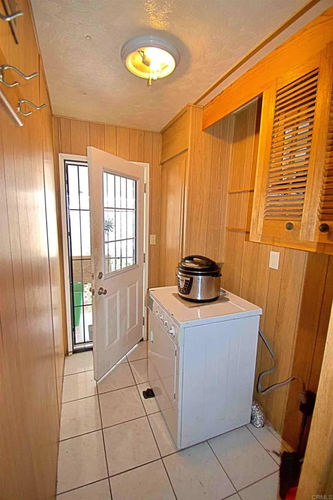 https://cdn.realtyfeed.com/cdn/127/306642715/a9d01faf1978c0976719f9e1c71ad492.webp