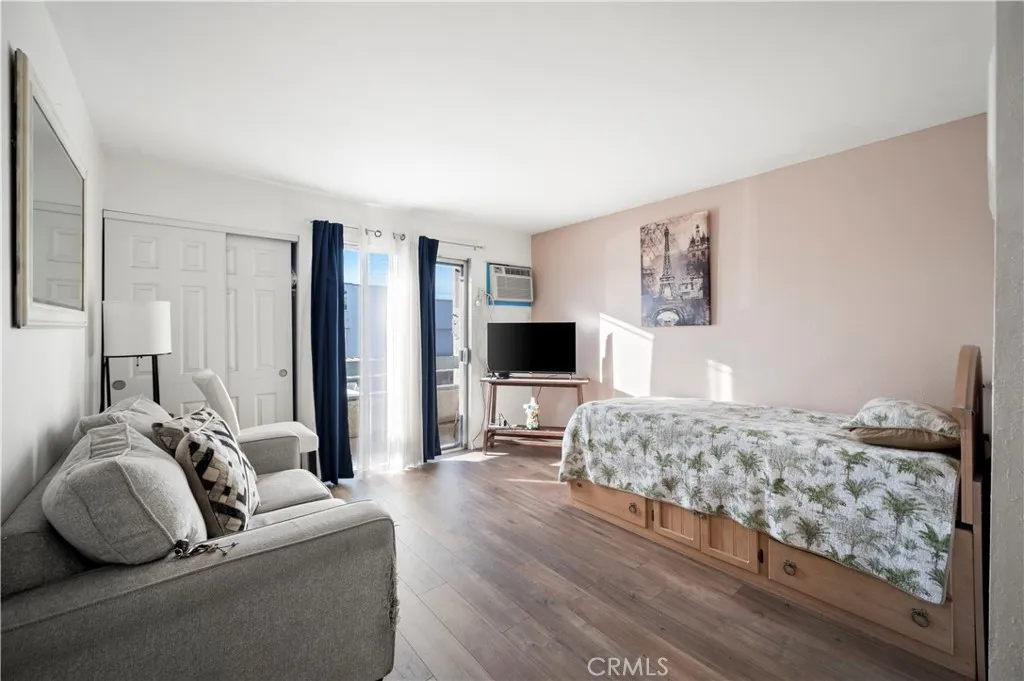 21800 Schoenborn Street Unit 215, Canoga Park, CA 91304 - Photo 2 of 13, Canoga Park, CA