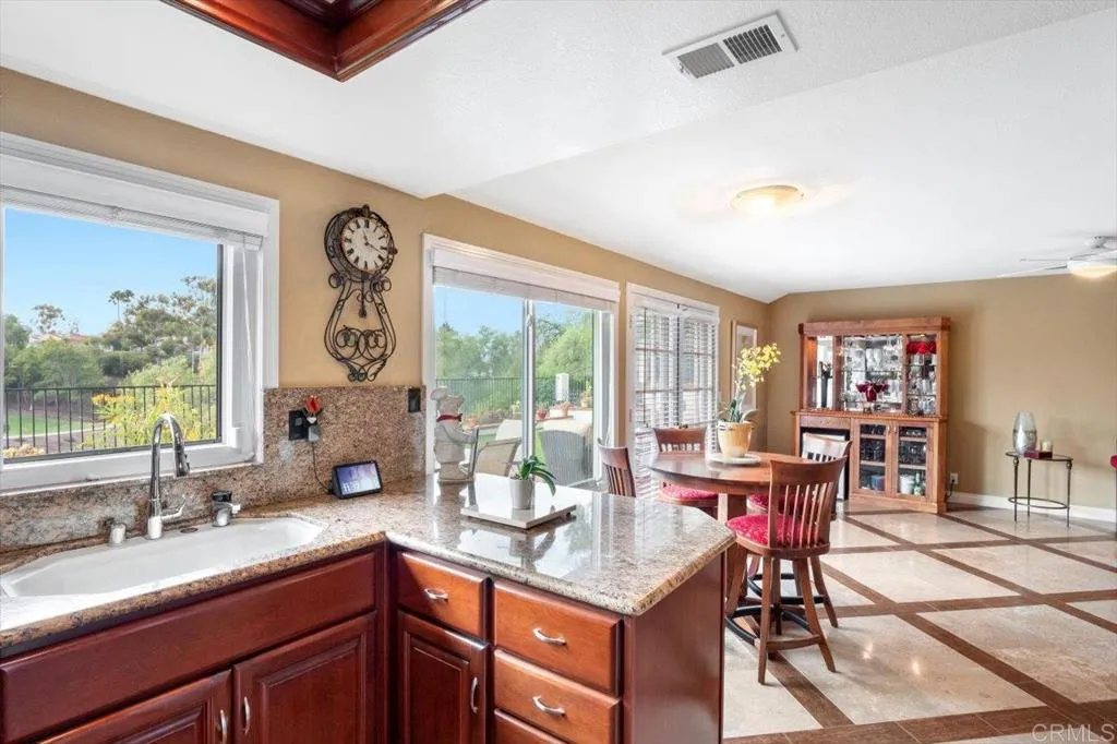 https://cdn.realtyfeed.com/cdn/127/306642731/a262a6f43171d4a021135c122a3c91b0.webp