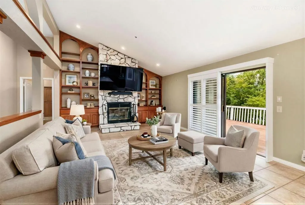 https://cdn.realtyfeed.com/cdn/127/306642802/3921e9468c335ef0539aa8c691762769.webp
