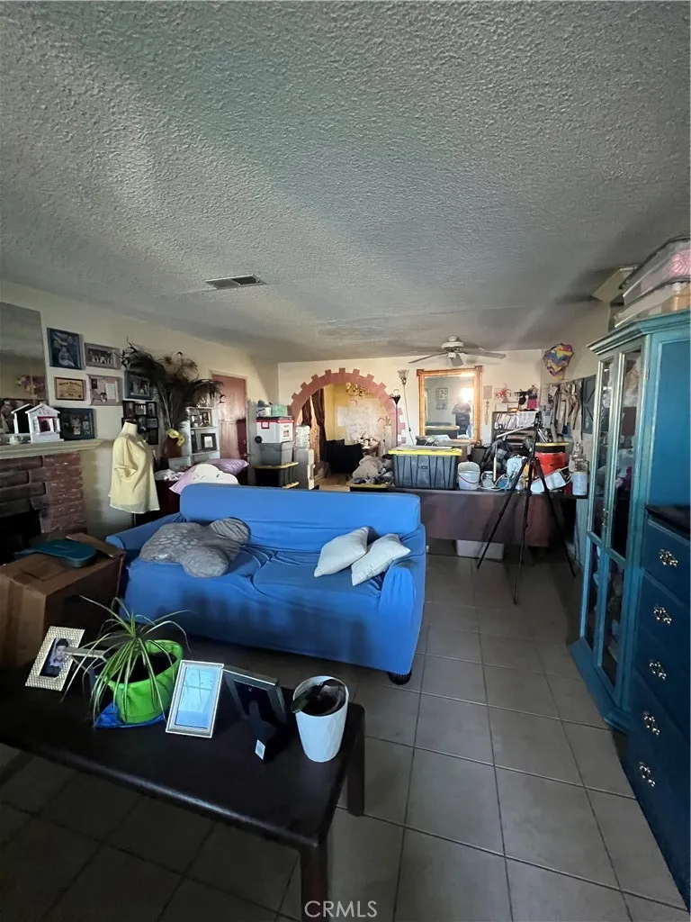 17350 Sweetaire, Lancaster, CA 93535 - Photo 2 of 26, Lancaster, CA