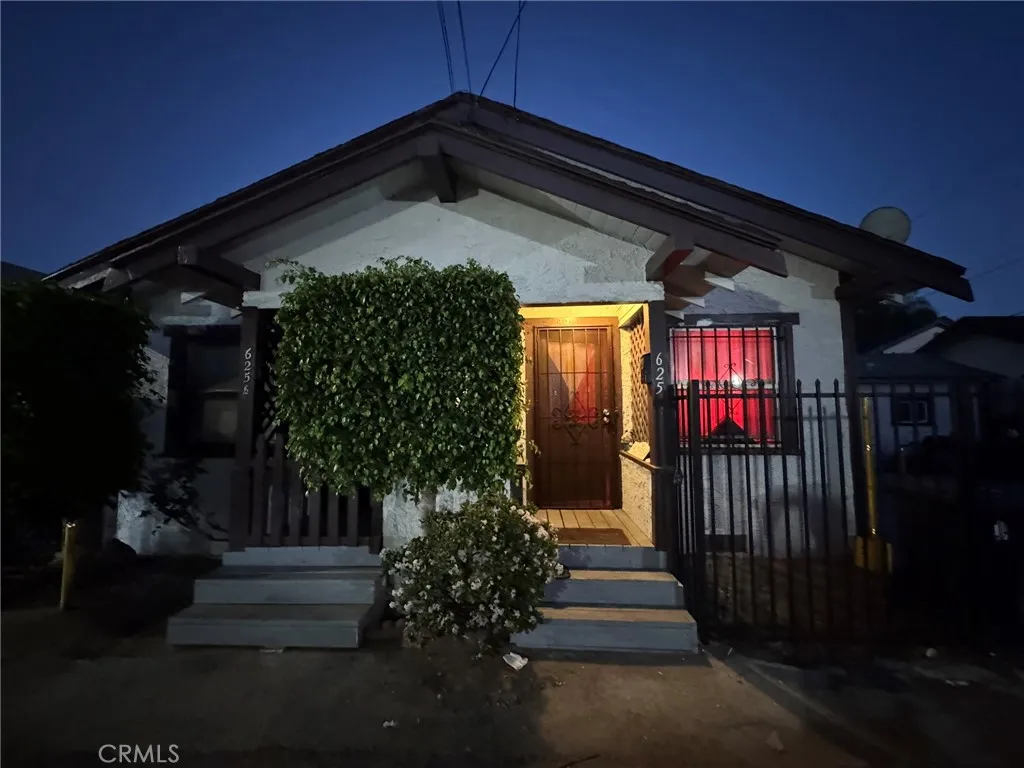 1408 Argonne Avenue, Long Beach, CA, 90804