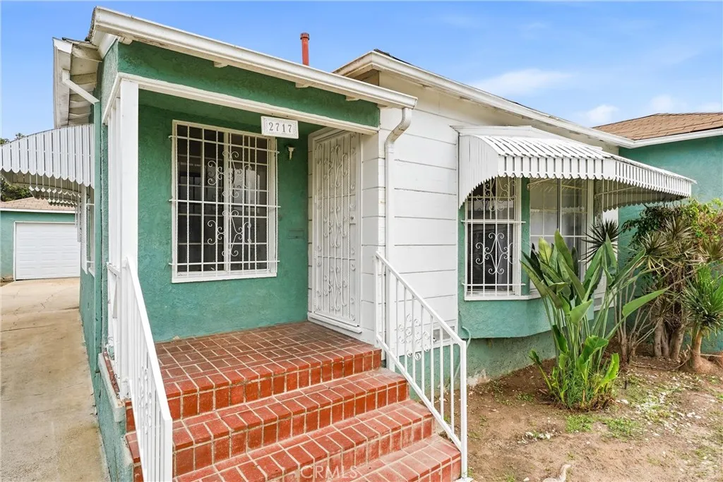 2717 W Tichenor, Compton, CA 90220 - Photo 4 of 35, Compton, CA