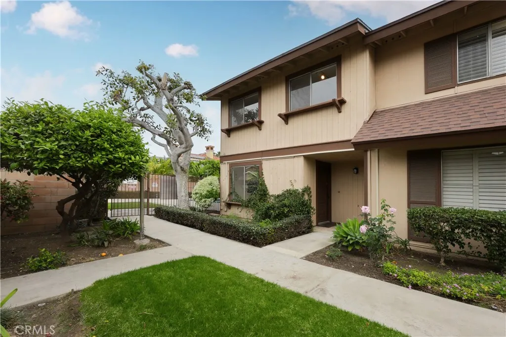 10330 Downey Avenue Unit 35, Downey, CA 90241 - Photo 2 of 43, Downey, CA