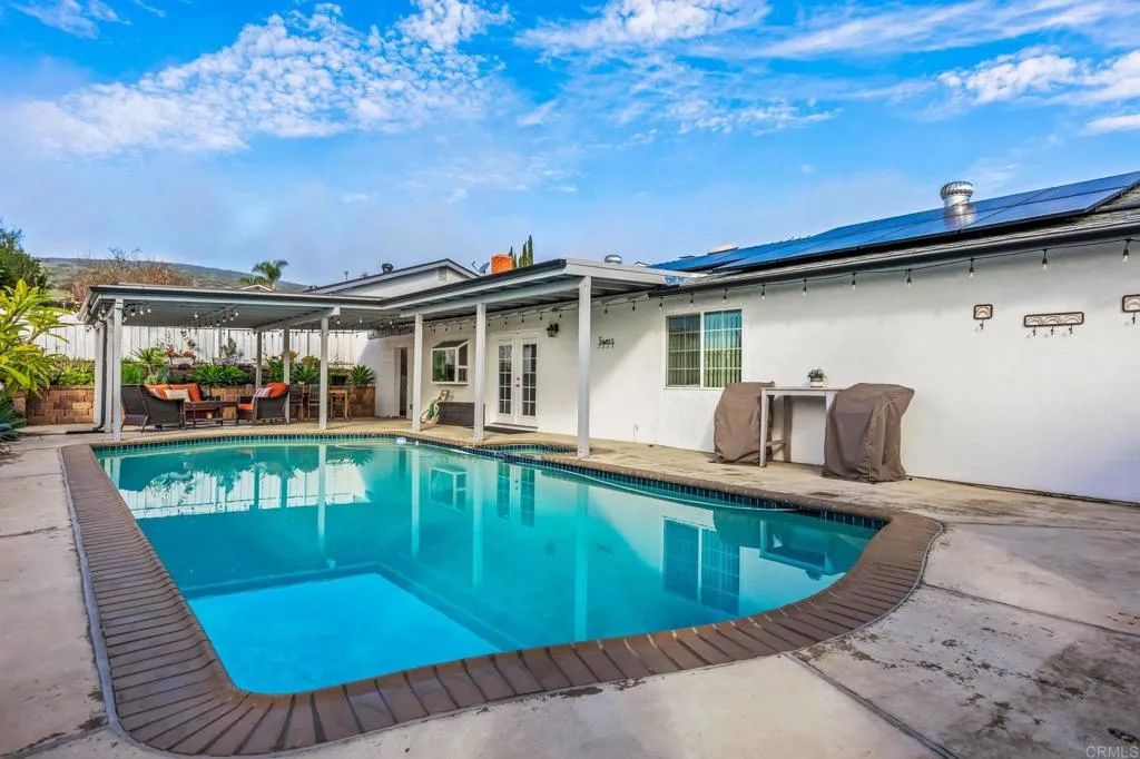 https://cdn.realtyfeed.com/cdn/127/306642892/a6fcf6894d313e8828a719dda9266917.webp