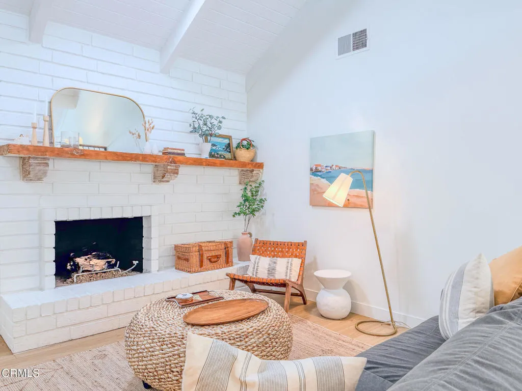4954 Dolphin Way, Oxnard, CA 93035 - Photo 5 of 40, Oxnard, CA