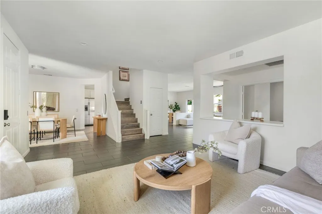 https://cdn.realtyfeed.com/cdn/127/306642962/012a398225f30c1f512e9f1b65172b51.webp