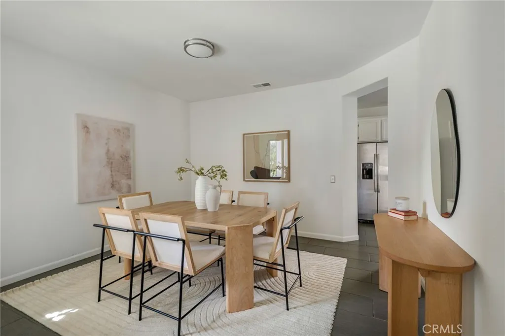 https://cdn.realtyfeed.com/cdn/127/306642962/0a727acf6374abf297103e8a61330ea4.webp