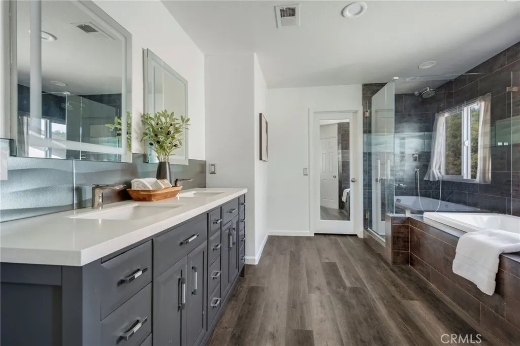 https://cdn.realtyfeed.com/cdn/127/306642962/40be18b996ccfbe383d9f9a419843e9f.webp