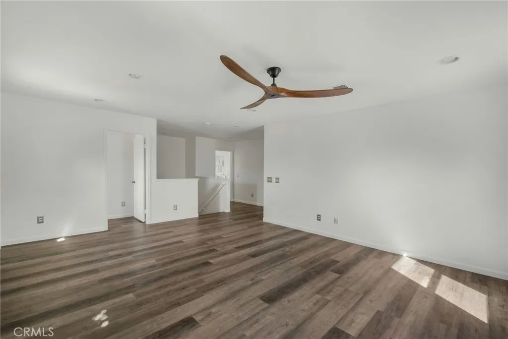 https://cdn.realtyfeed.com/cdn/127/306642962/bc6a231e6ad6becce3f70f4b9d729ab3.webp