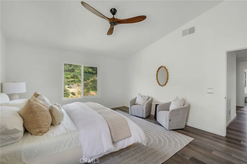 https://cdn.realtyfeed.com/cdn/127/306642962/f41d9d2f1d13ad636db388b8be97224e.webp