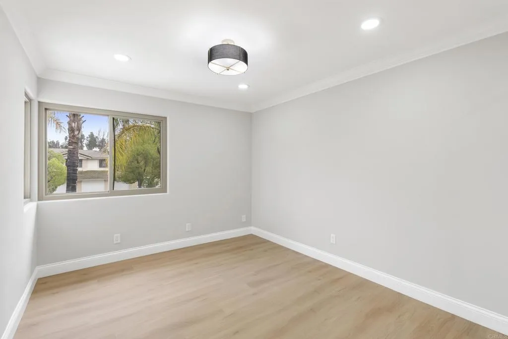 https://cdn.realtyfeed.com/cdn/127/306642981/010e4d0f0a327f69511386fc49a1c22b.webp