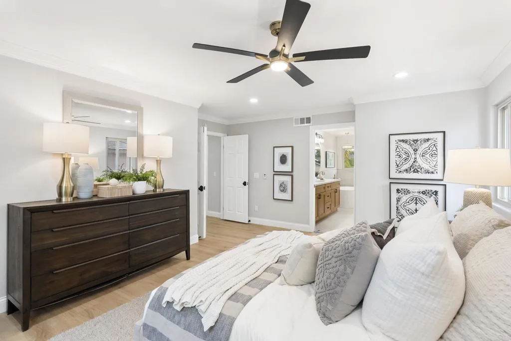 https://cdn.realtyfeed.com/cdn/127/306642981/8efbec13b2f9f1191b9332b334e6e456.webp