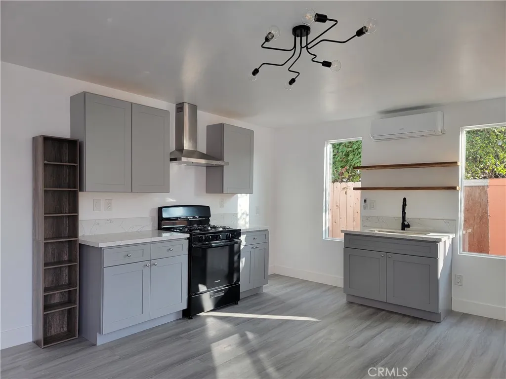 718 E 48th, Los Angeles, CA 90011 - Main photo, Los Angeles, CA