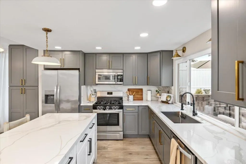 https://cdn.realtyfeed.com/cdn/127/306643011/e11d73298c3527876f6f08306b529cf4.webp