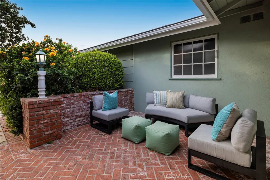 18828 Santa Mariana St, Fountain Valley, CA 92708 - Photo 2 of 27, Fountain Valley, CA
