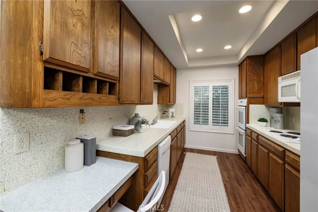 18828 Santa Mariana St, Fountain Valley, CA 92708 - Photo 4 of 27, Fountain Valley, CA