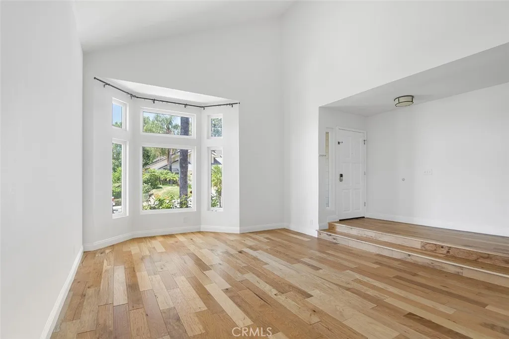 720 Oak Branch Drive, Oak Park, CA 91377 - Photo 3 of 27, Oak Park, CA