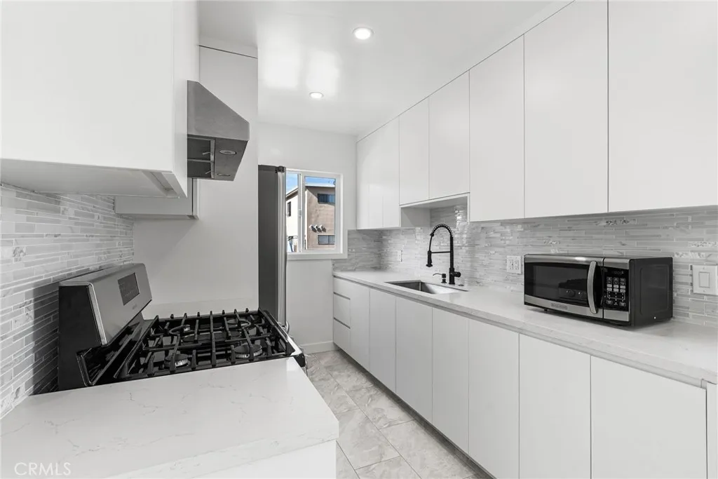 324 13th, Seal Beach, CA 90740 - Photo 4 of 21, Seal Beach, CA