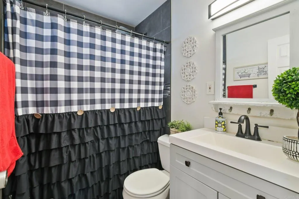 https://cdn.realtyfeed.com/cdn/127/306643218/cef1445c694ba81b598edd1ef319b49b.webp