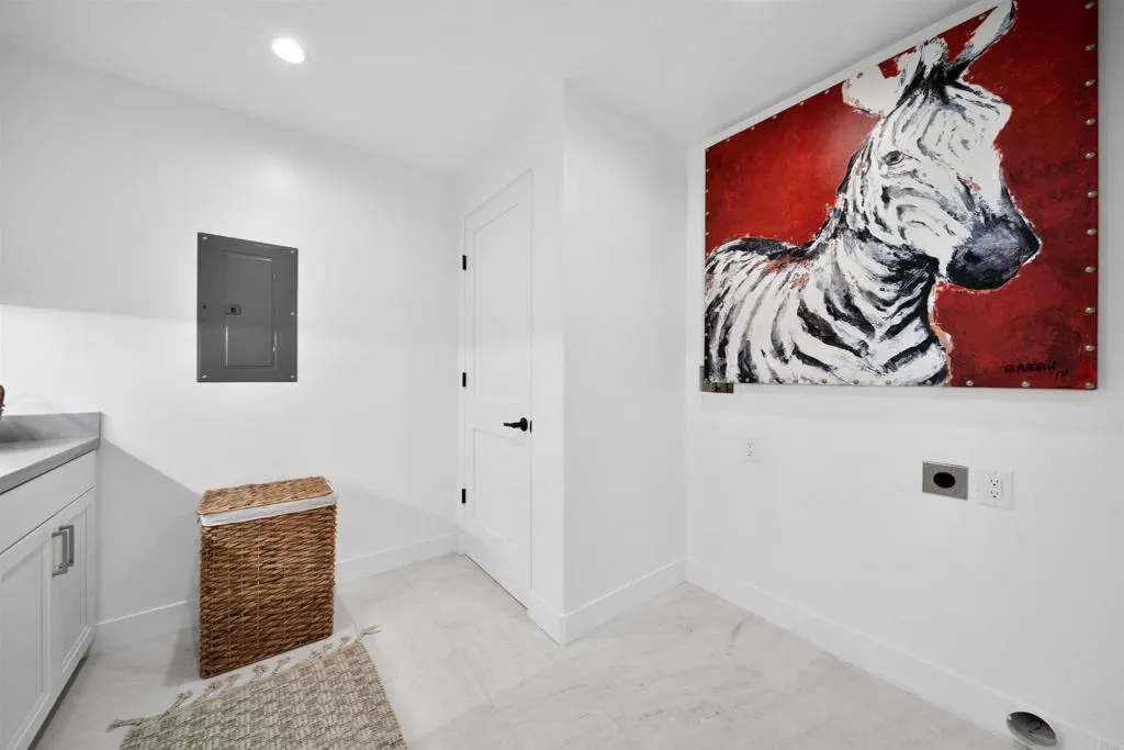 Photo #24: NDP2601419 Listing: Photo #24