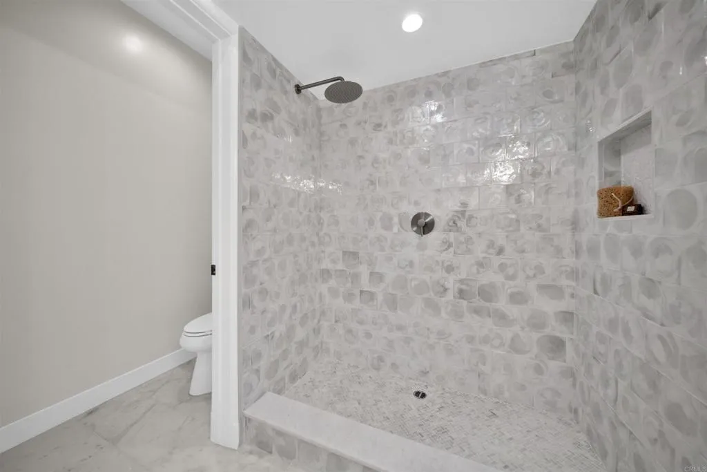 Photo #42: NDP2601419 Listing: Photo #42