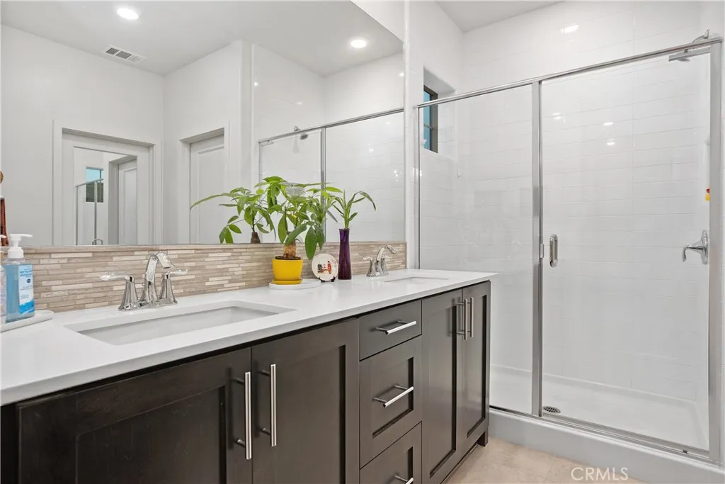 Photo #21: OC26032521 Listing: Photo #21