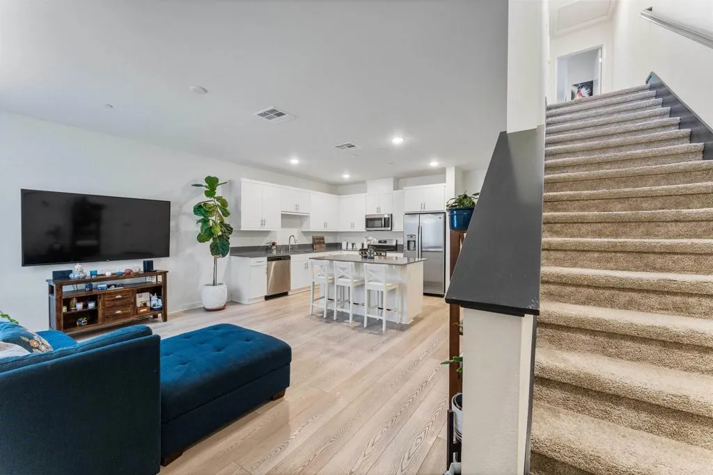 Photo #9: NDP2601424 Listing: Photo #9