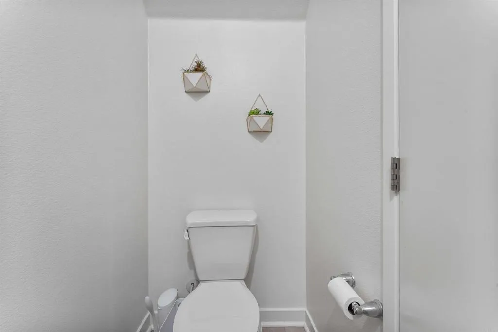 Photo #8: NDP2601424 Listing: Photo #8