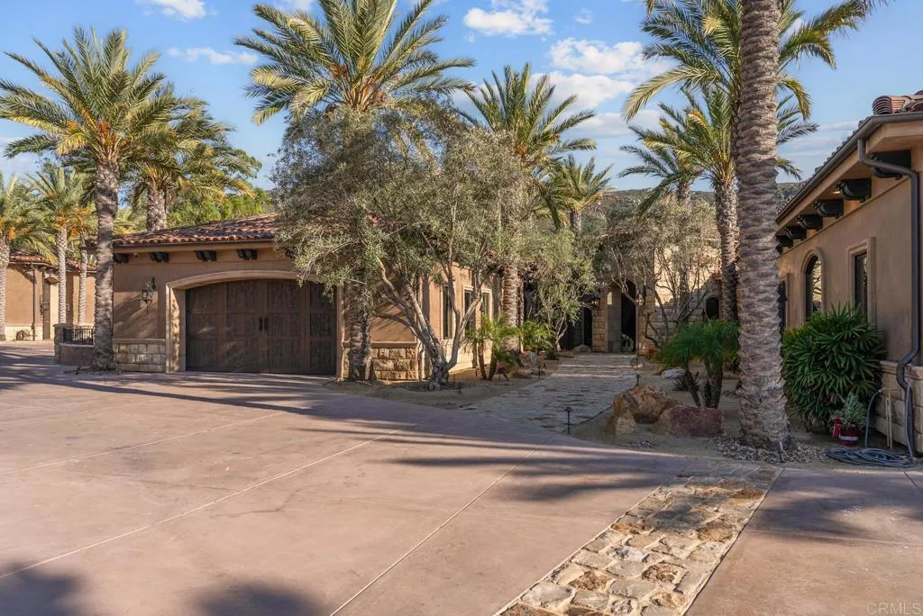 https://cdn.realtyfeed.com/cdn/127/306643495/0ff4632488cdf9b02dd6155d65c7022e.webp